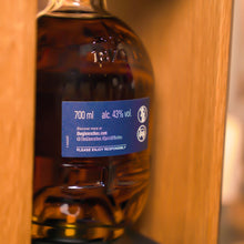 將圖片載入圖庫檢視器 The Glenrothes 30 Years Old