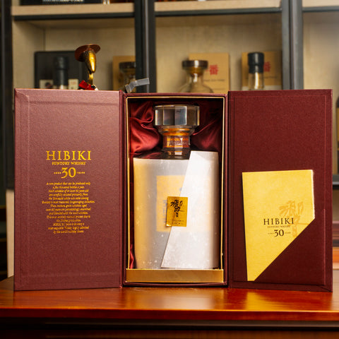 Hibiki 響 30 Years Old